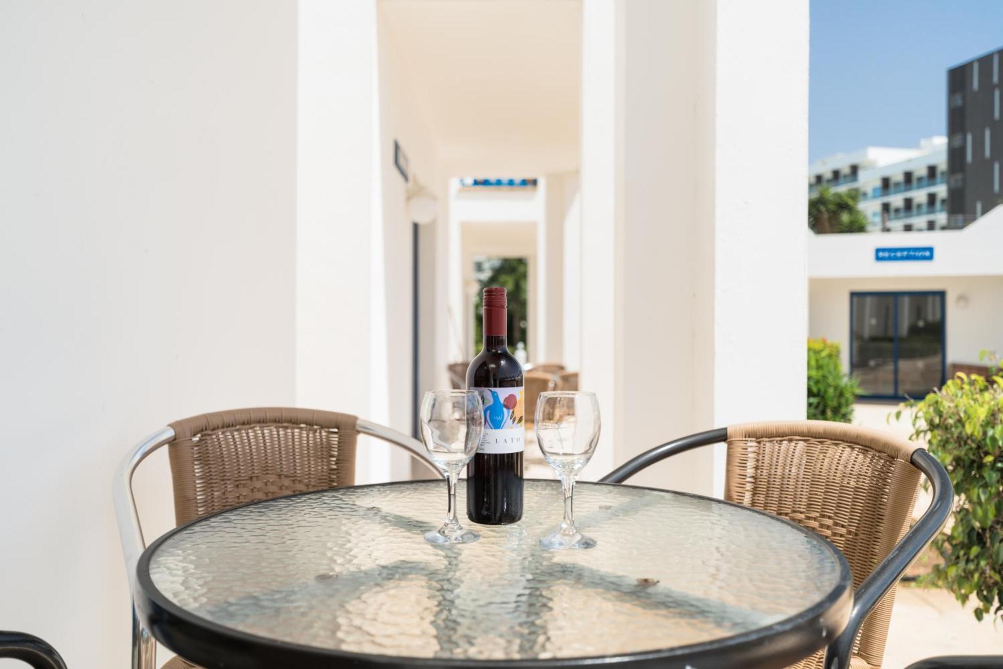 Kritamo Beach Hotel Apartments Ayia Napa Exterior foto